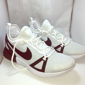 Nike Duel Racer Size 9